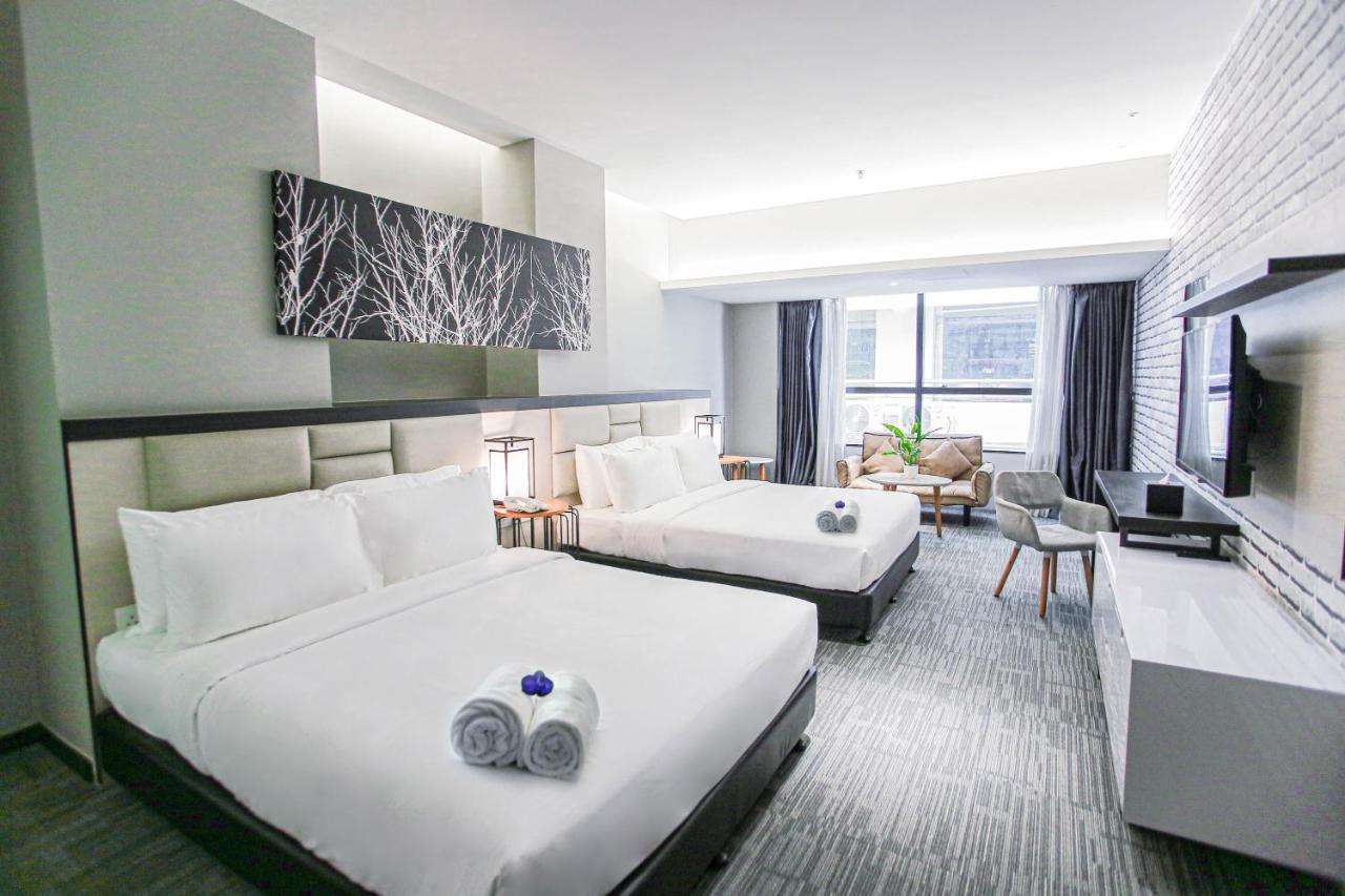 Fives Dnp Hotel