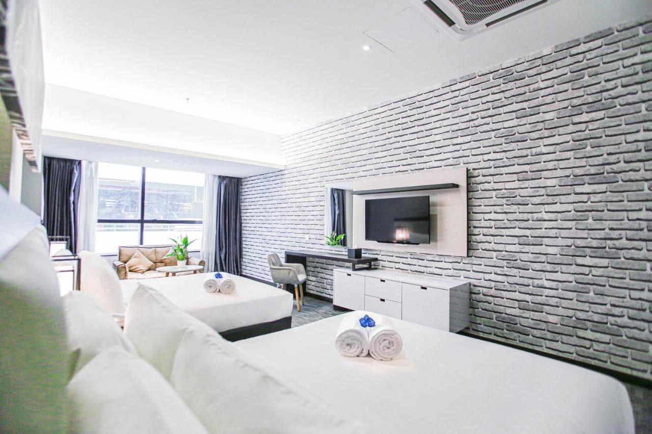 Hotel Fives Dnp 3*