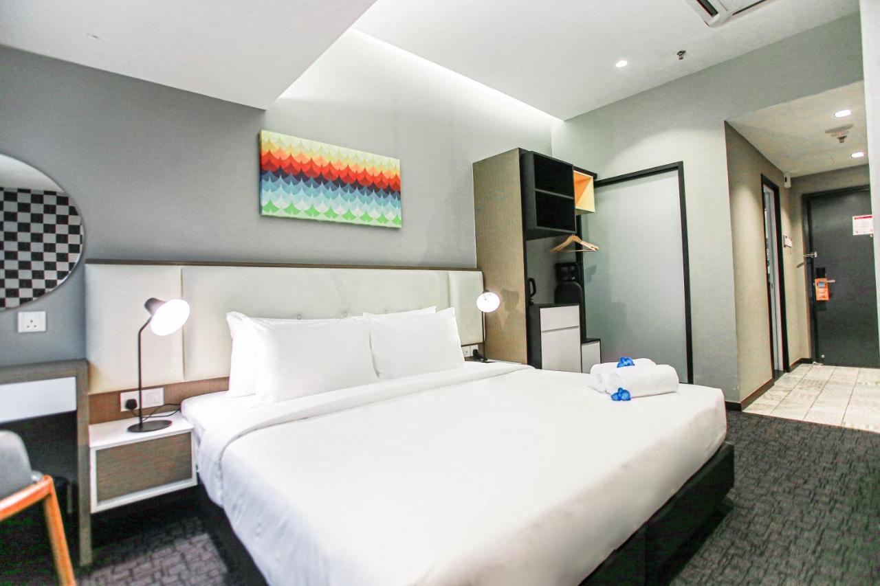 Hotel Fives Dnp 3*